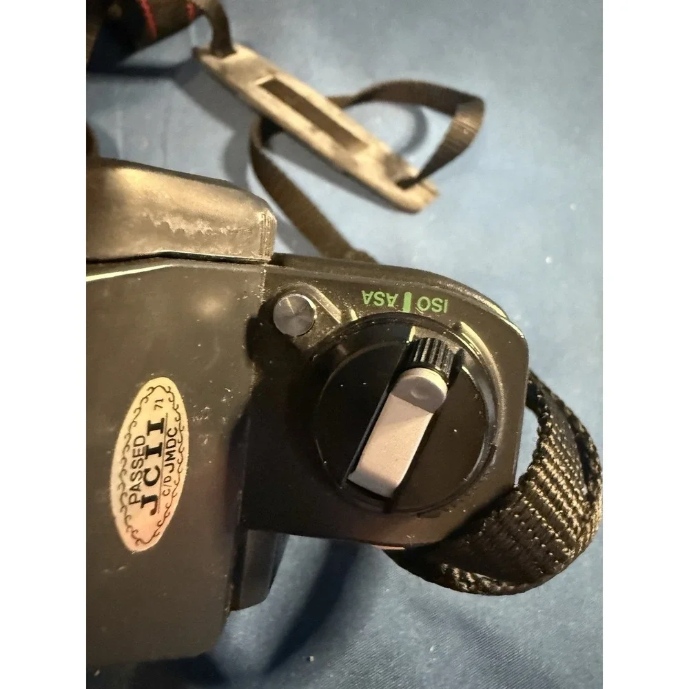 Canon T50 camera Vintage With Bag Will Power On Not Tested With Film